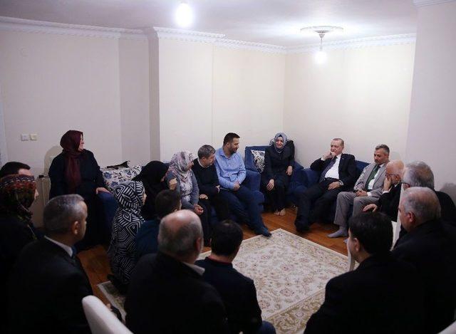 Cumhurbaşkanı Erdoğan 15 Temmuz Gazisini Ziyaret Etti 3