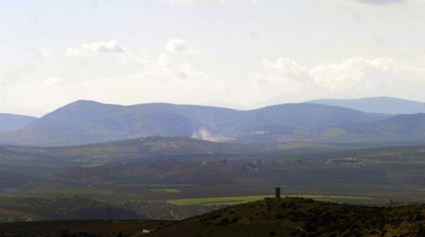 Ob&uuml;sler Darmık Dağı Yakınlarındaki Ter&ouml;r Mevzilerini Bombaladı