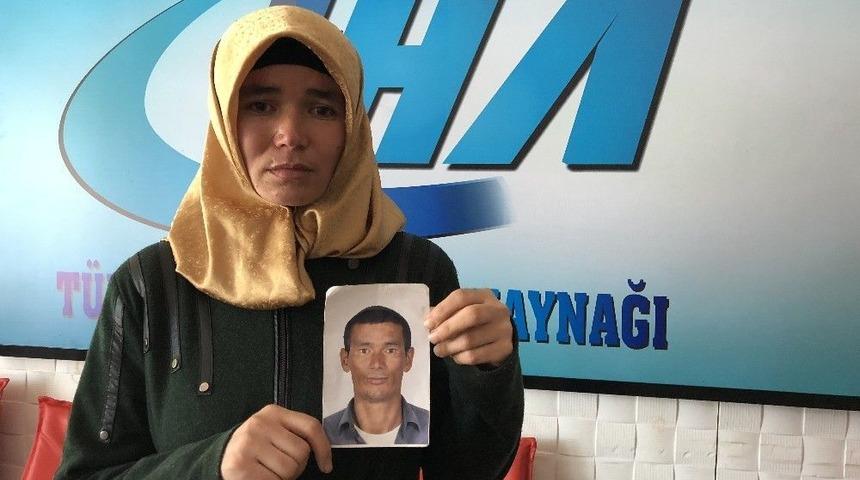 Afgan Aile, 7 Aydır Kayıp Evlatlarını Arıyor