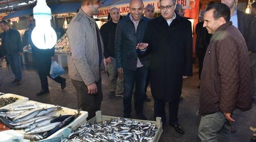 Vali Su, Esnafı Ziyaret Etti