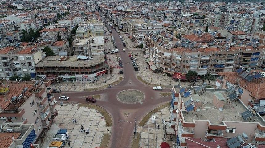 Salihli&rsquo;nin Prestij Caddesi Hızla İlerliyor