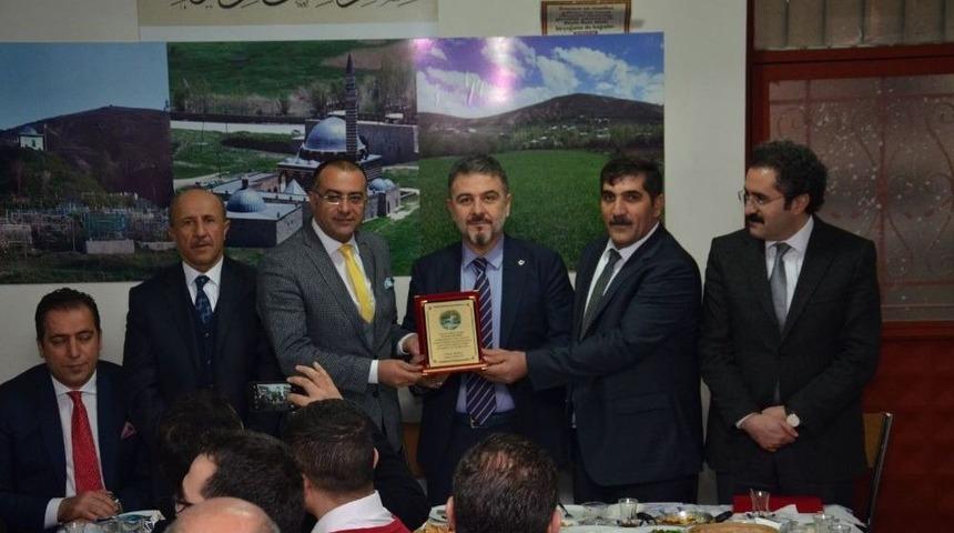 Başkan Alatepe, G&uuml;zelkonak Kahvaltısına Katıldı