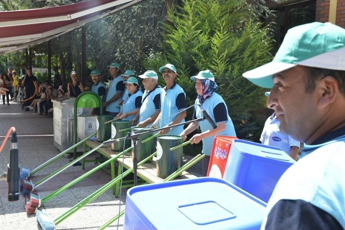 Eko Şov Ritim Grubu Temizlik Ara&ccedil; Ve Gere&ccedil;leri İle Konser Verdi