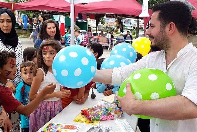 Dinar’daki Yöresel Ürünler Pazarı Yoğun İlgi Gördü