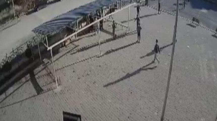 G&uuml;venlik Kamerasına Yansıyan Darp Olayıyla İlgili Soruşturma Başlatıldı