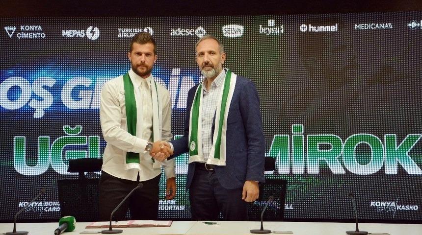 Atiker Konyaspor, Uğur Demirok İle Resmi S&ouml;zleşme İmzaladı