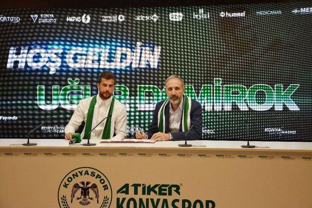 Atiker Konyaspor, Uğur Demirok İle Resmi Sözleşme İmzaladı