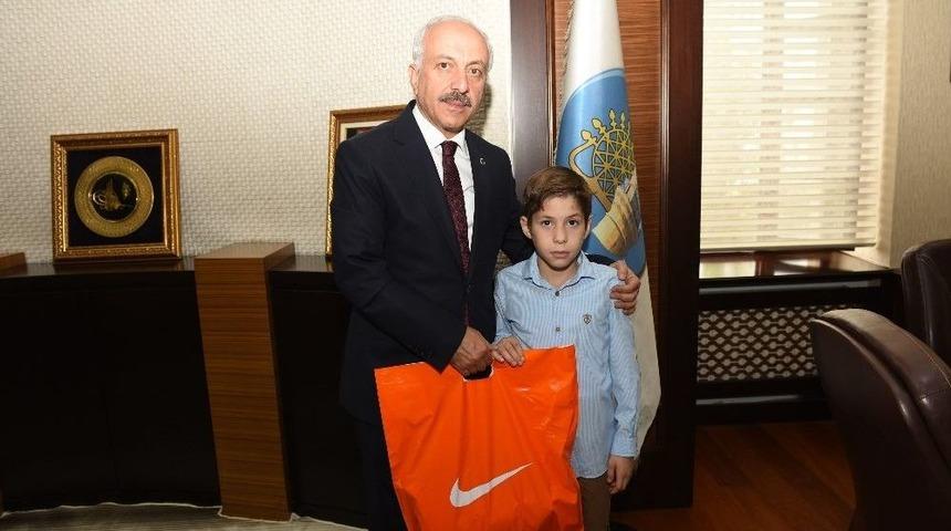 O G&uuml;reş&ccedil;iyi Başkan G&uuml;l Teselli Etti