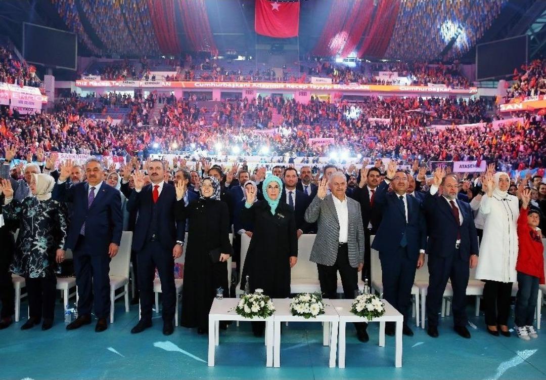 Cumhurbaşkanı Erdoğan, Ak Parti Se&ccedil;im Manifestosunu A&ccedil;ıkladı (4)