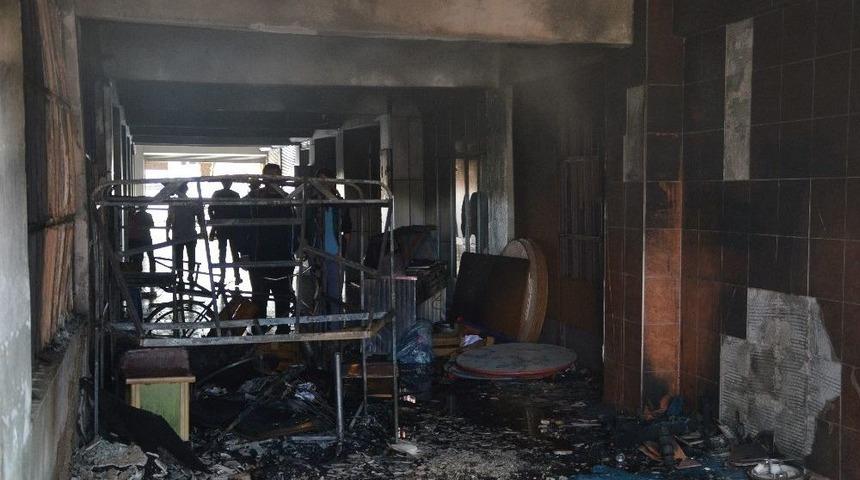 Konya&rsquo;da Pasajda Yangın