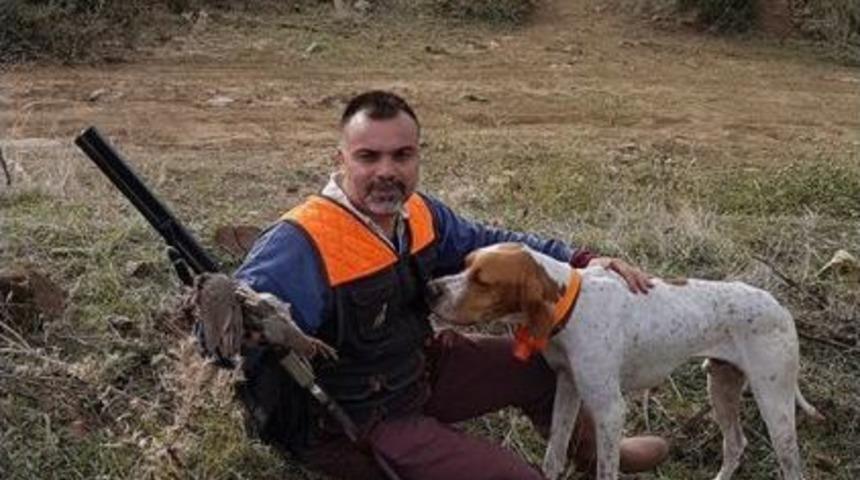 İstinat Duvarı &Ccedil;&ouml;kt&uuml;, Islanmasın Diye G&ouml;t&uuml;r&uuml;len K&ouml;pek Kurtuldu