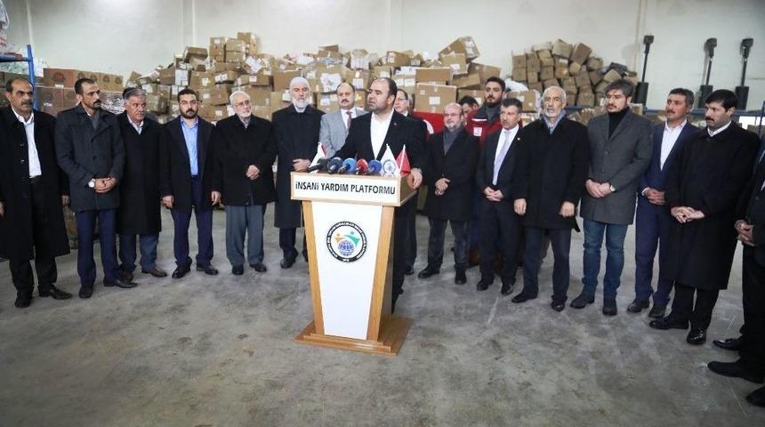 Afrin&rsquo;e 5 Tır İnsani Yardım