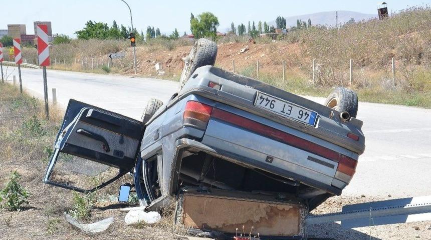 Takla Atan Otomobildeki 4 Kişilik Aile &Ouml;l&uuml;mden D&ouml;nd&uuml;