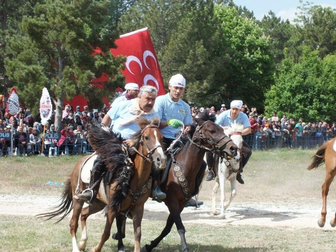 Karaman&rsquo;da 19. Ayrancı Hıdrellez Şenlikleri Yapıldı