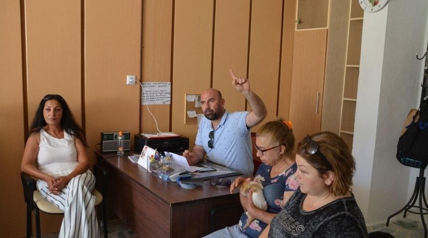 Başkan Erdal: "kangal K&ouml;peği, Standart Dışı Hayvan Taşıma Sonucunda &Ouml;ld&uuml;"