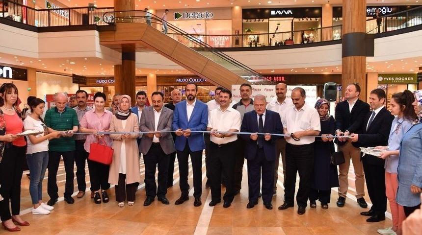 Piazza, Y&ouml;resel Elişleri Sergisine Ev Sahipliği Yaptı