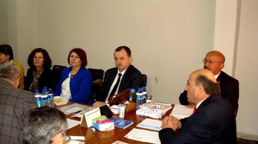 Manisa Chp Teşkilatı Sarıg&ouml;l&rsquo;de Toplandı