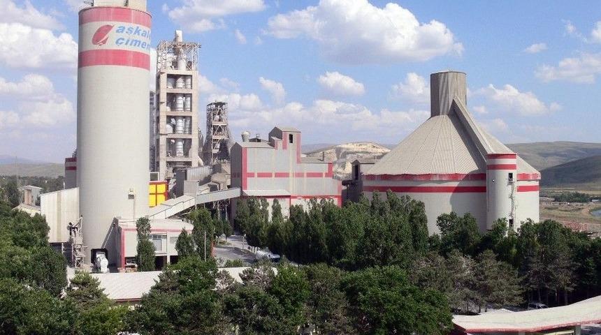 Aşkale &Ccedil;imento Devler Liginde