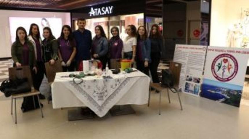 Avm Ziyaret&ccedil;ilerinin Tansiyon Ve Şekerini &Ouml;l&ccedil;t&uuml;ler