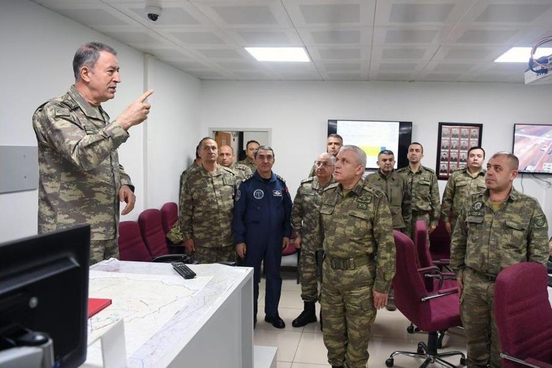 Genelkurmay Başkanı Akar: &ldquo;t&uuml;m Faaliyetler Silahlı &Ccedil;atışma Hukuku&rsquo;na Uygun Ve Meşru Zeminlerde S&uuml;rd&uuml;r&uuml;lmekte&rdquo;