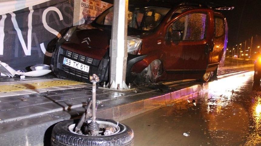 Sivas&rsquo;ta Kuvvetli Yağış Ve Fırtına