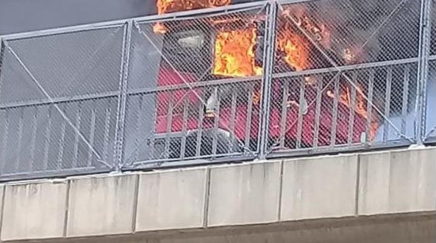 Otobandaki Tır Yangını Korkuttu