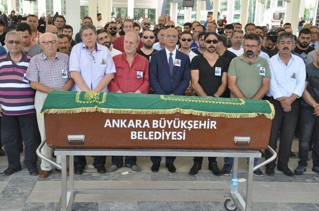 Antalya’da 7 Gün Sonra Cesedi Bulunan Metin Kor Son Yolculuğuna Uğurlandı