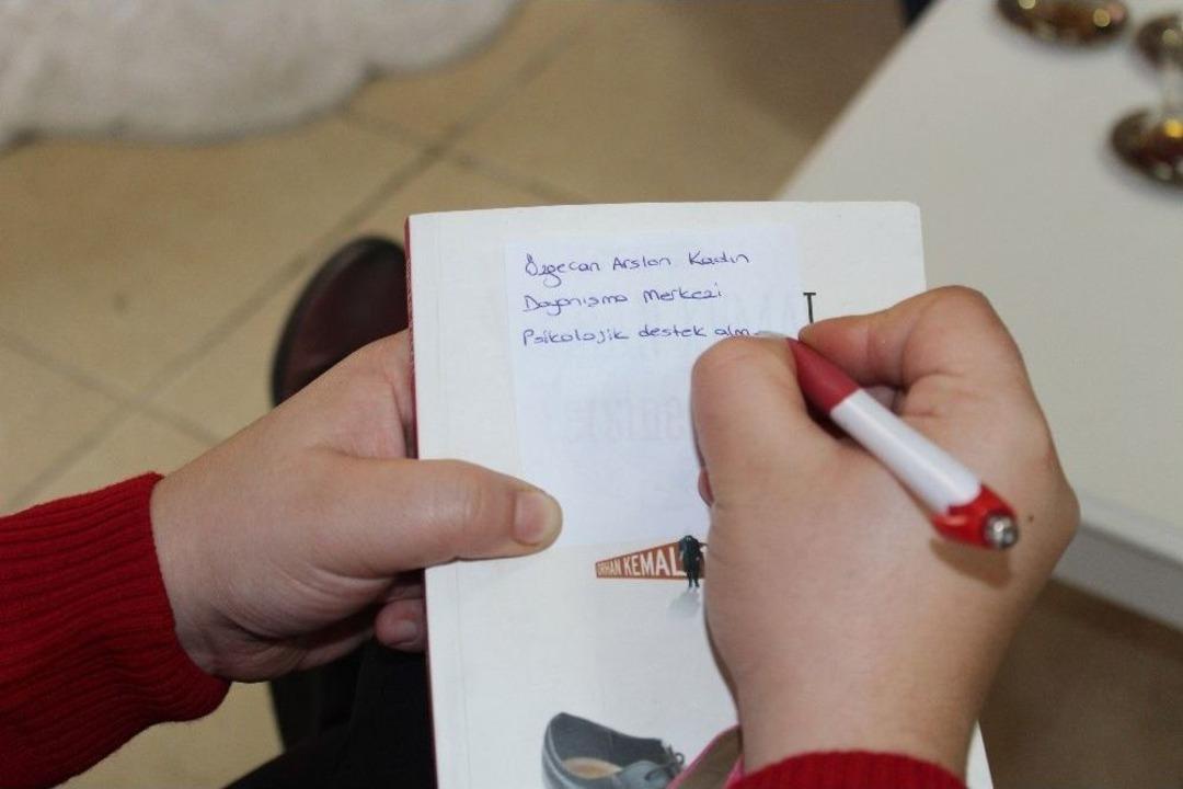 (&ouml;zel Haber) Kadınların İmdadına &lsquo;dertli Ağacı&rsquo; Koşuyor