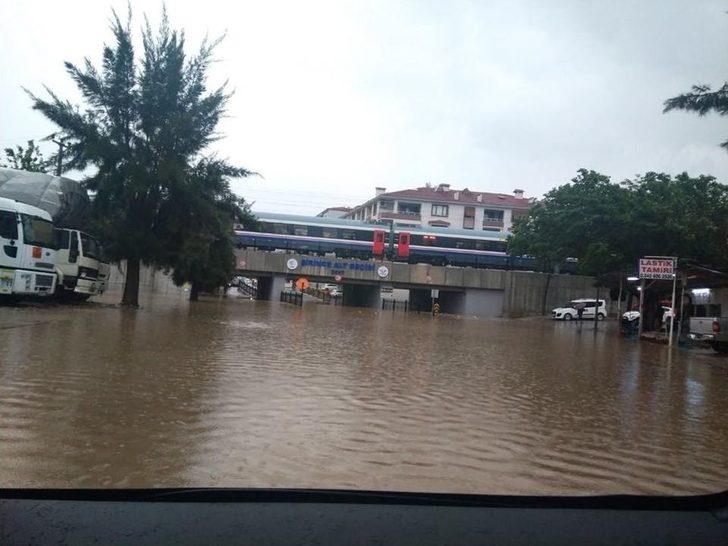 Turizm Kenti Selçuk’ta Sel Felaketi G4