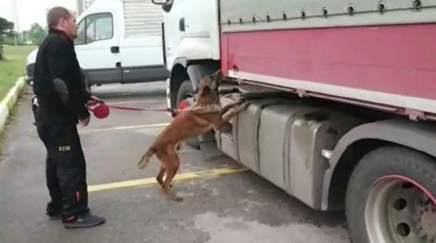 Tırın Dorsesinden 42 Kilo Eroin &Ccedil;ıktı