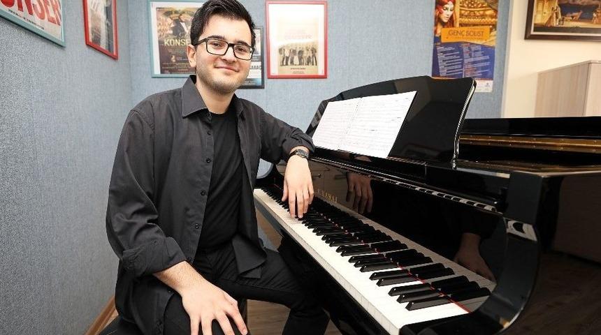 İzmirli Gen&ccedil; Yetenek T&uuml;rkiye&rsquo;yi Rusya&rsquo;da Temsil Edecek