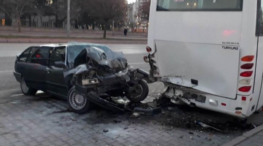 Kayseri&rsquo;de Trafik Kazası: 2 Yaralı