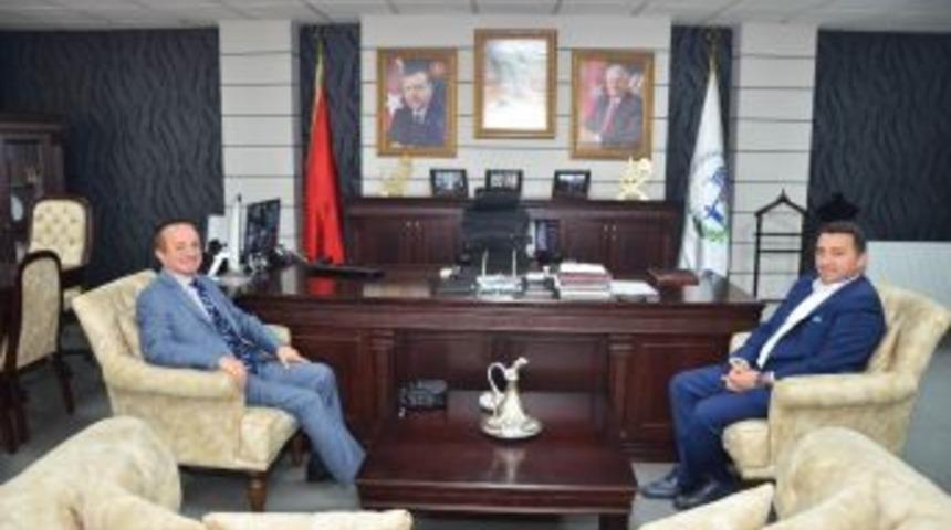 &Ccedil;evre Ve Şehircilik İl M&uuml;d&uuml;r&uuml; Budak&rsquo;tan Başkan Bakıcı&rsquo;ya İade-i Ziyaret