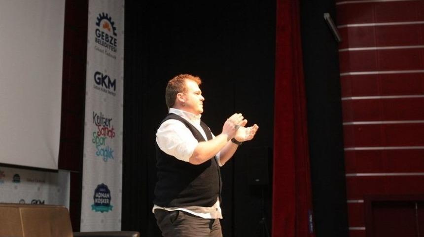 Gebze K&uuml;lt&uuml;r Merkezi&rsquo;nde Kahkaha Tufanı