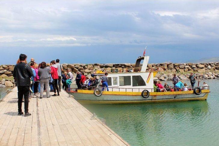 Van’ın Güzellikleri Doğa Tutkunlarını Mest Etti G3