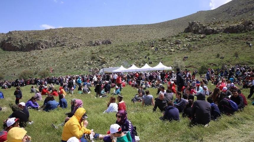 Doğa Kayserilileri &Ccedil;ağırıyor