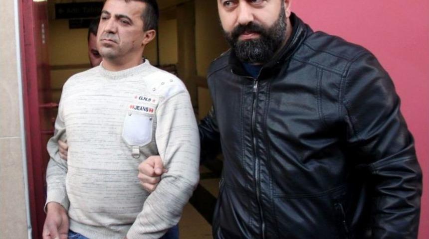 Tartıştığı Eşini 10 Yerinden Bı&ccedil;akladı