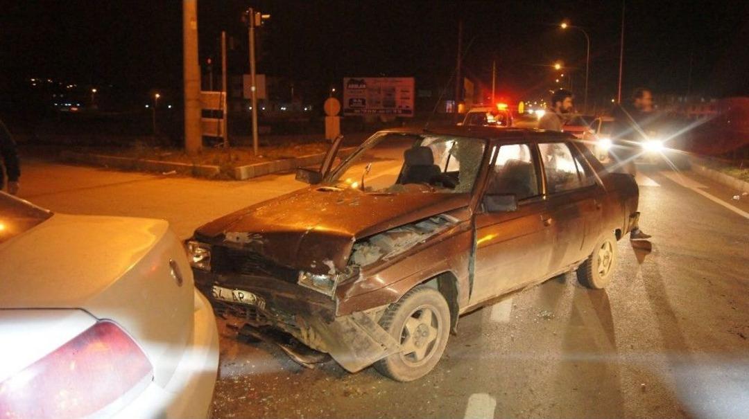 Hastane Yolunda Kaza: 6 Yaralı