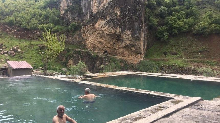 Kato Dağı Manzaralı Kaplıca Keyfi