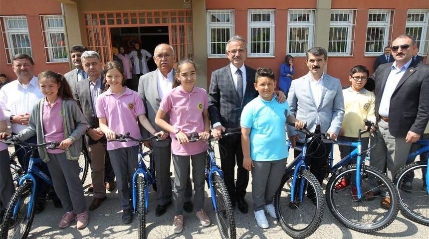 Başkan K&ouml;şker&rsquo;den &Ccedil;ocuklara Yaz Tatili Hediyesi