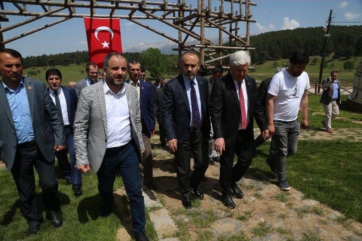 Büyükşehir, Keles’te Muhtarları Dinledi G1