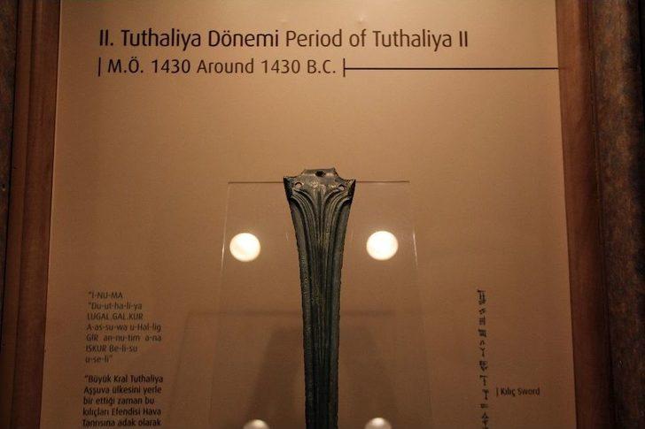 Dünyada Eşi Bulunmayan Hitit Kılıcına Paha Biçilemiyor G3