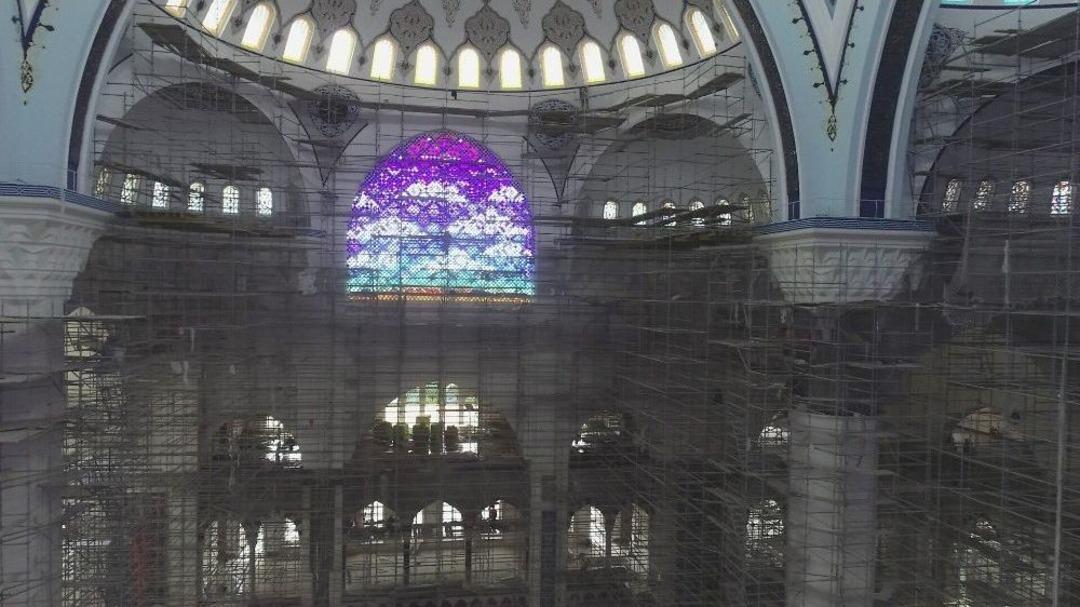 &Ccedil;amlıca Camii&rsquo;nin İ&ccedil;i İlk Kez Drone İle G&ouml;r&uuml;nt&uuml;lendi