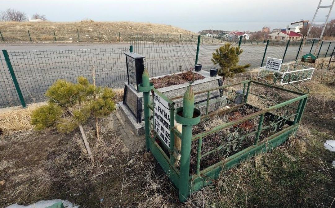 Van B&uuml;y&uuml;kşehir Belediyesi Mezarlıkları Yeniden D&uuml;zenlendi