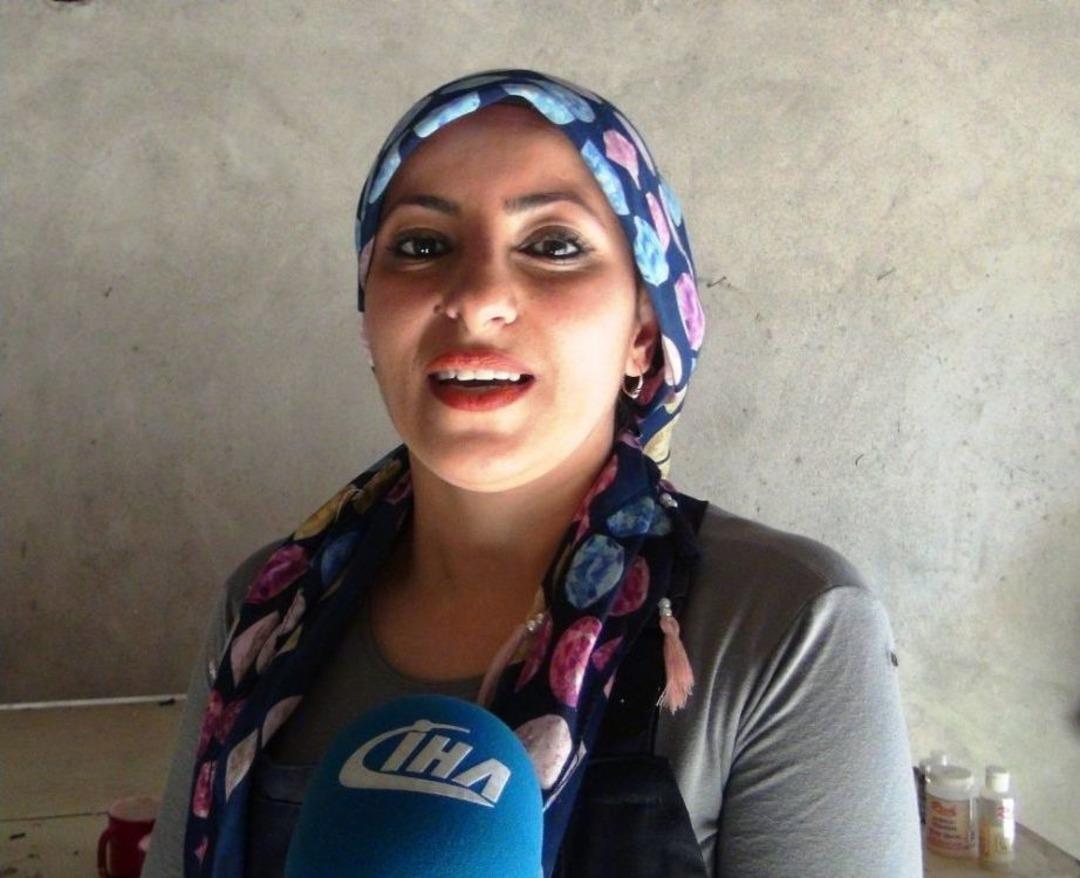 (&ouml;zel) Kadın Girişimci Kurduğu At&ouml;lyede Eski Eşyaları Yeniliyor