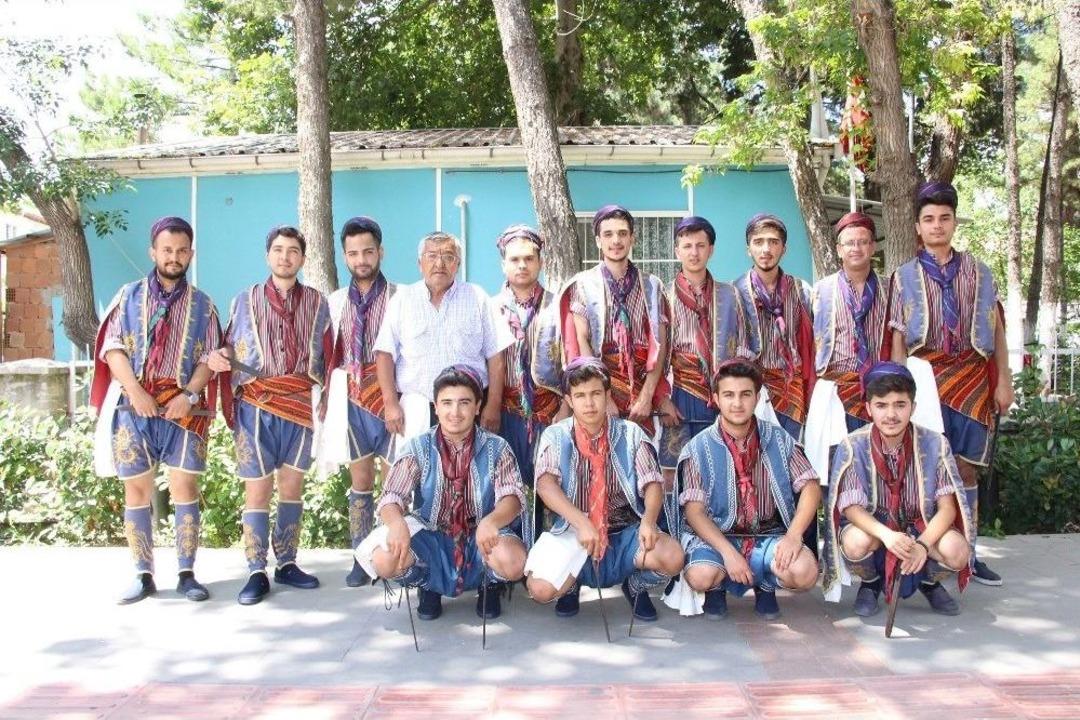 (&ouml;zel) Kula&rsquo;da D&uuml;ğ&uuml;nlerin Vazge&ccedil;ilmezi Yarenler