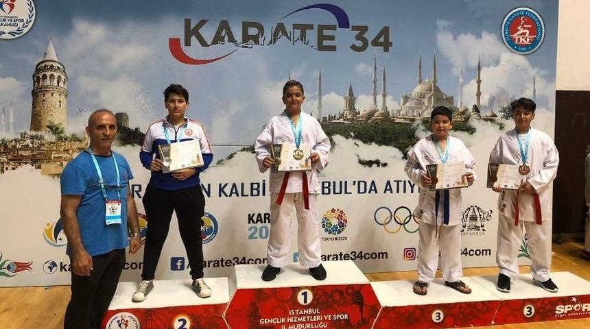 İhlas Koleji Karate34&rsquo;de Madalyaları Topladı