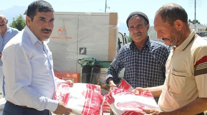 İyi Tarım Uygulaması Yapan &Uuml;reticilere Koruyucu Malzeme Verildi