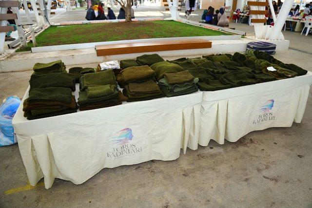 Manavgat Toros Kadınlarından Mehmetçiğe 300 Atkı Ve Bere 2