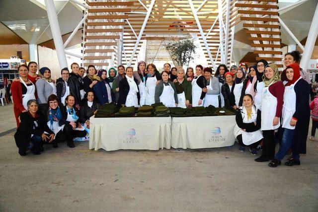 Manavgat Toros Kadınlarından Mehmetçiğe 300 Atkı Ve Bere 3